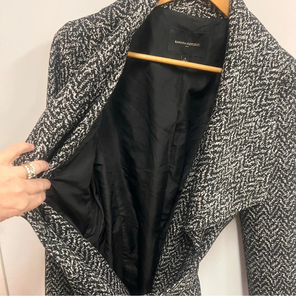 BANANA REPUBLIC knit wrap blazer with large lapels and belt size 6 - Picture 8 of 10